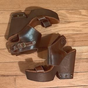 Sbicca Vintage Collection platform leather slingback clogs